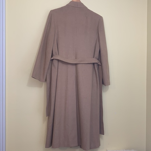 Fleurette Neiman-Marcus Vintage 100% Camel Hair Belted Wrap Walking Trench Coat - Picture 16 of 17